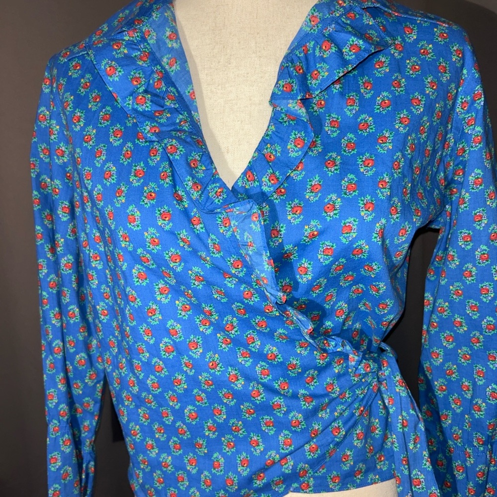 🌸 Lauren Ralph Lauren Blue Floral Wrap Blouse shirt – Size M 100% cotton